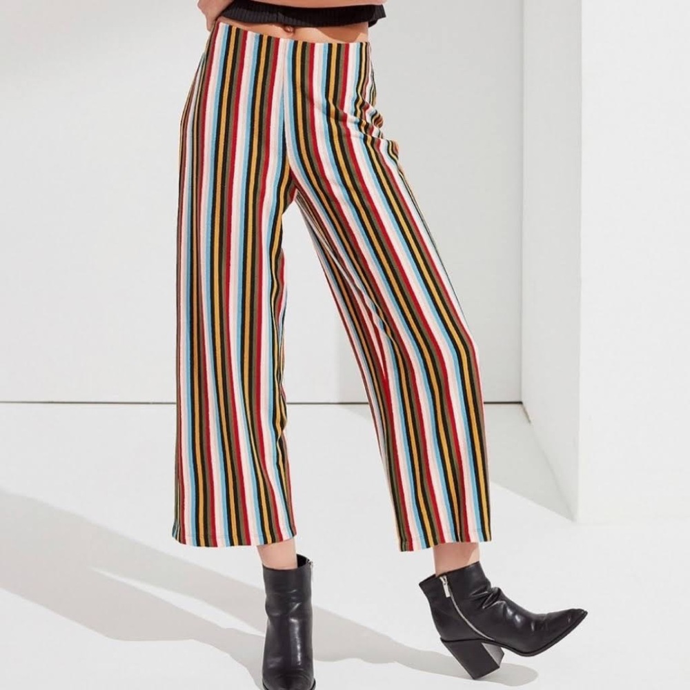 Urban Outfitters Cropped Stripe Pants - Size XS